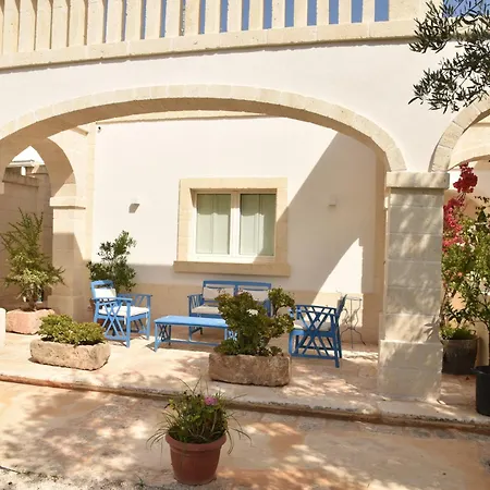 Luis Guest house *