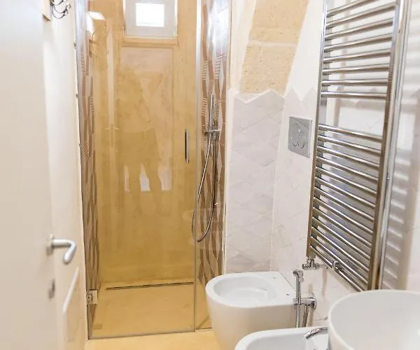 Luis בית הארחה